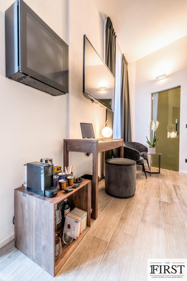 By The First - Luxury Rooms&suites La Spezia
