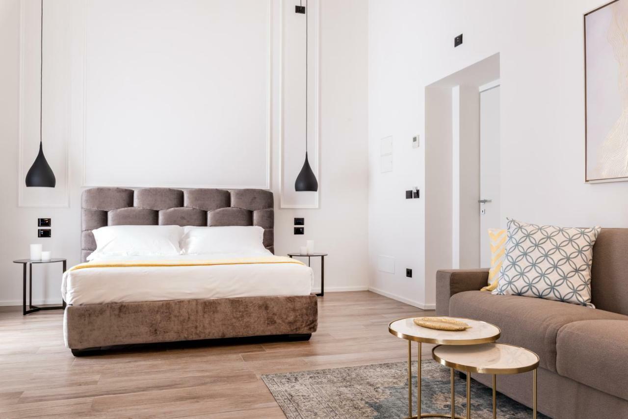 By The First - Luxury Rooms&suites Affittacamere 2*