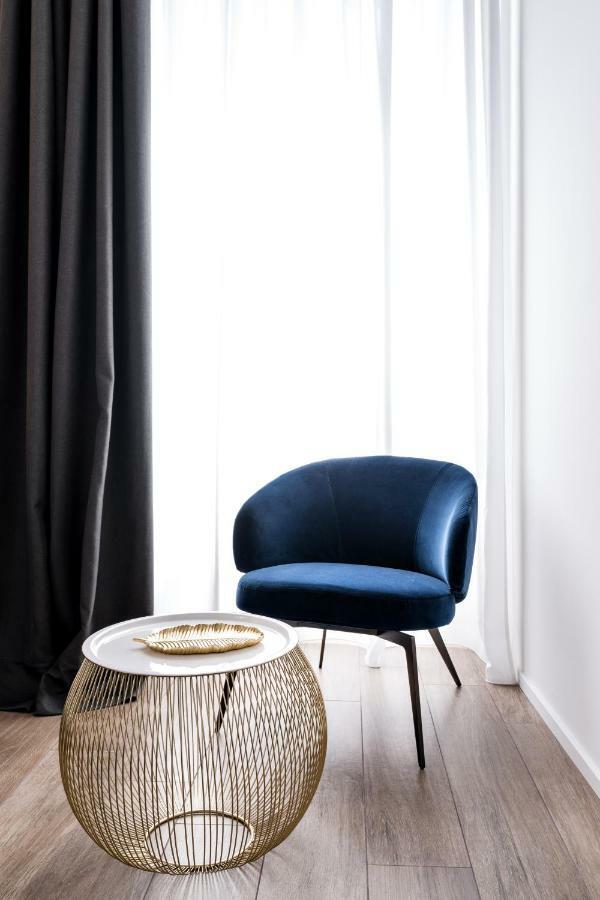 Affittacamere By The First - Luxury Rooms&suites 2*