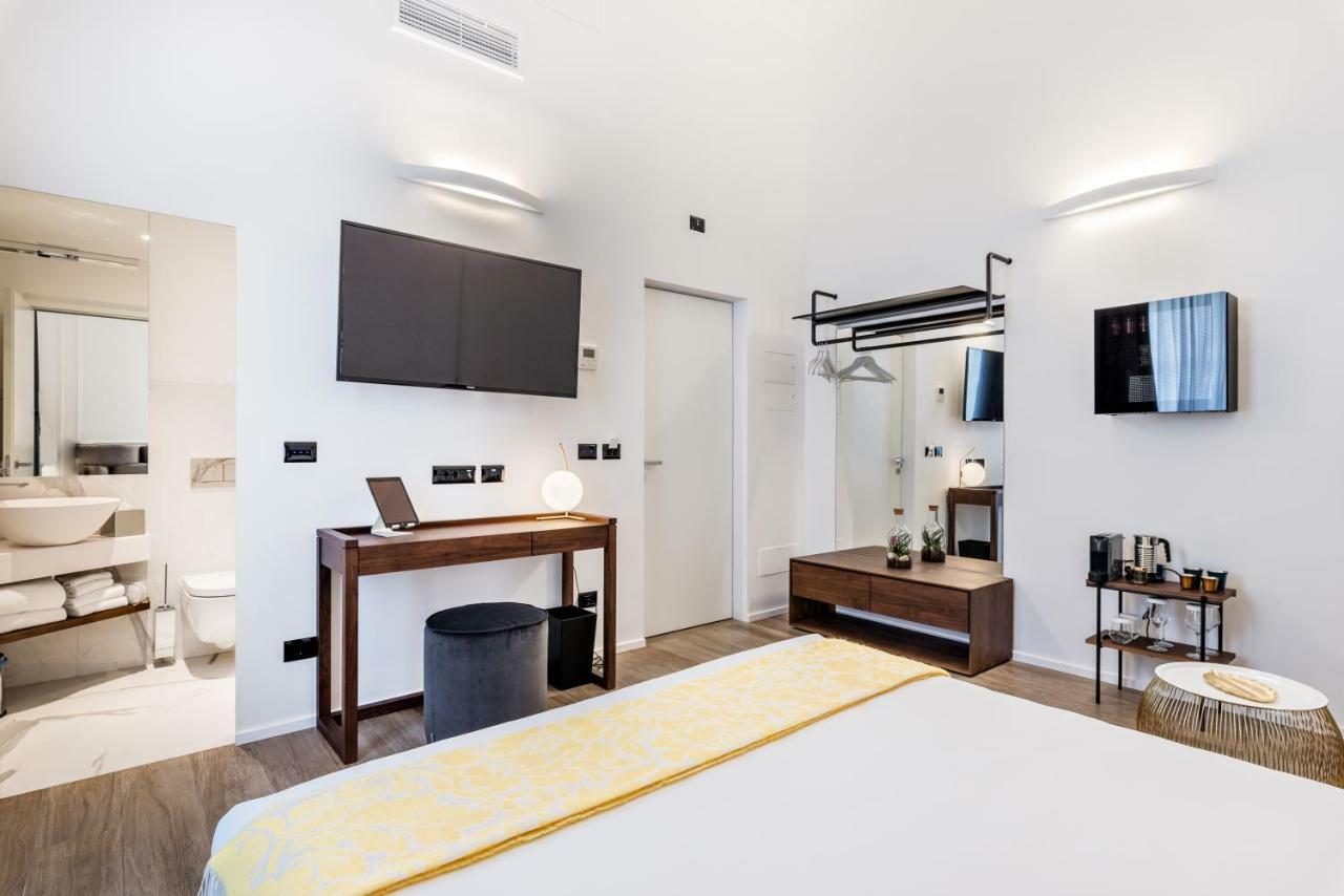 Gasthof By The First - Luxury & La Spezia