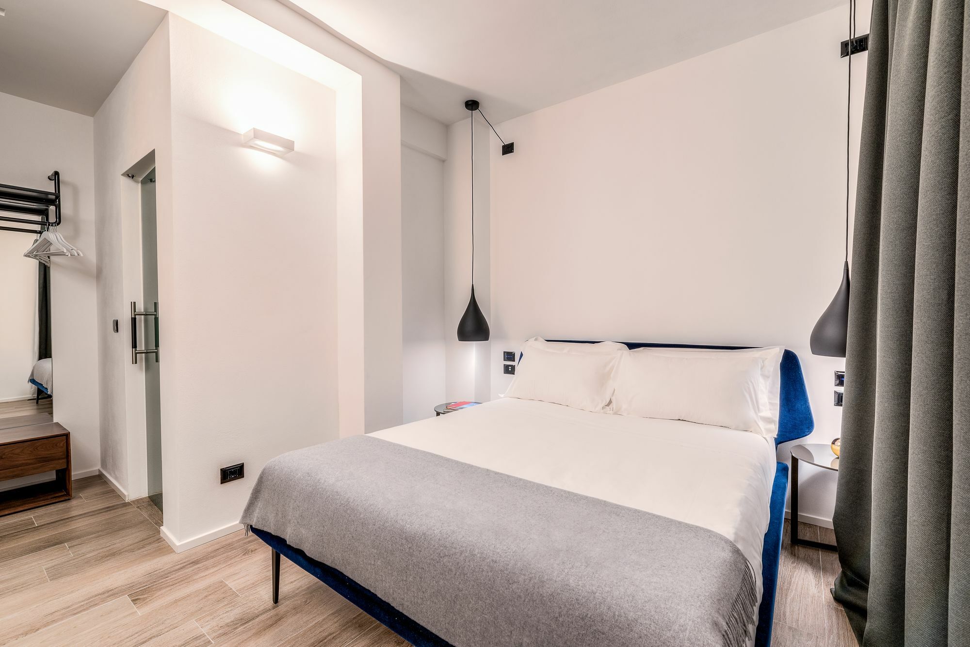 By The First - Luxury & Gasthof 2*